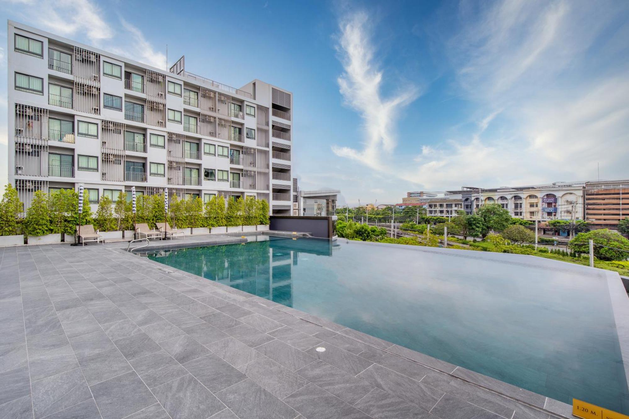 Thaya Hotel Bangkok Zewnętrze zdjęcie